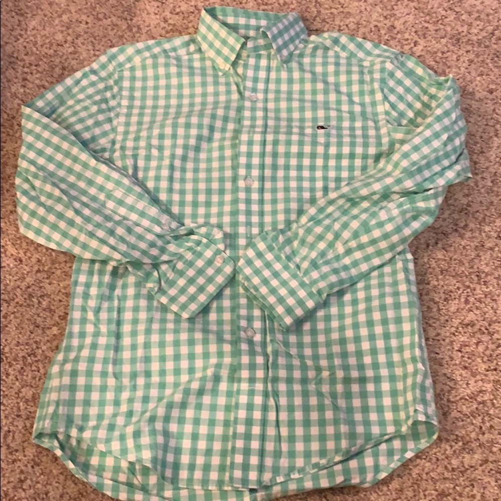 Vineyard Vines Button down shirt